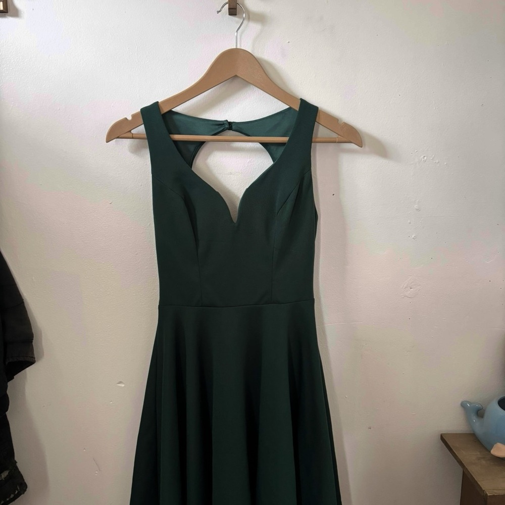 Elegant Green Sleeveless Dress